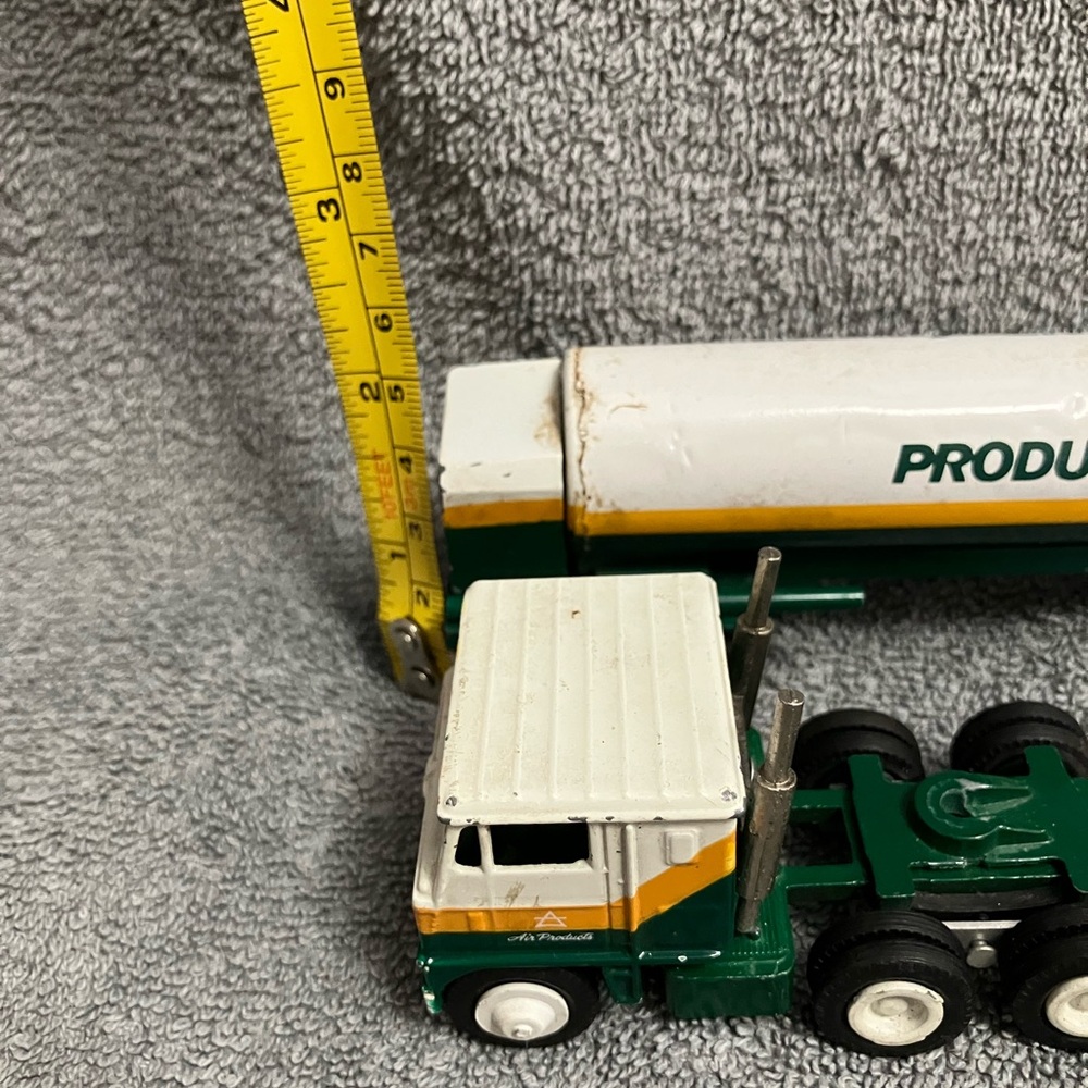 Vintage Winross Diecast Air Products Tanker Truck collectible model - Picture 10 of 16